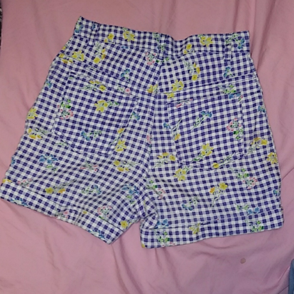 Short pants - Picture 3 of 3